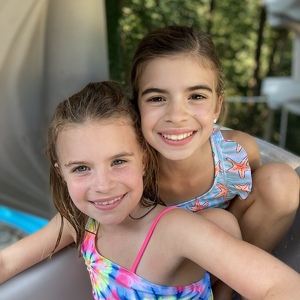 Team Page: The Fetter Girls